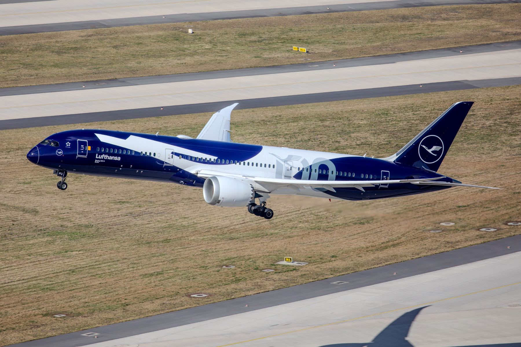 Lufthansa goes back to Nagoya